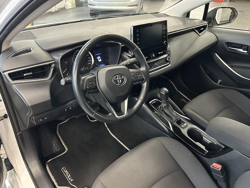 Toyota Corolla (2023) 1.8 Hybrid AT LED Kamera - fotka 7 z 26