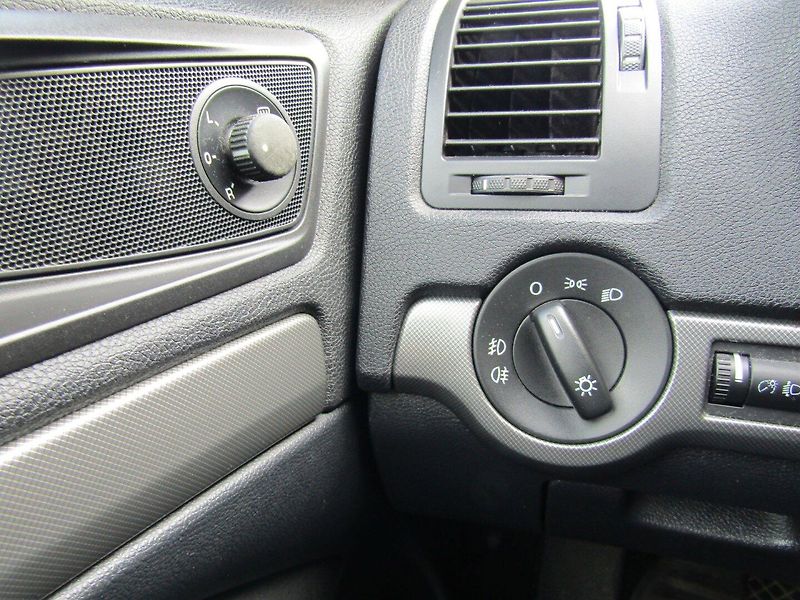 Škoda Octavia (2007) 2.0 TDI 103 kW ROZVODY NOVÉ - fotka 30 z 36