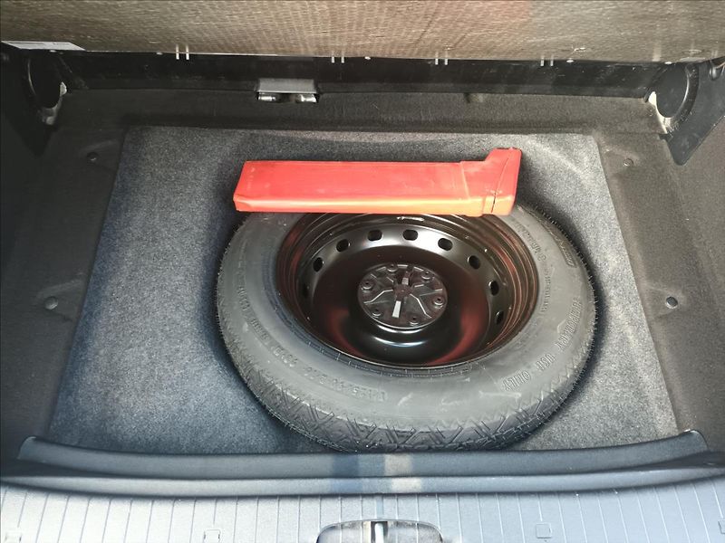 Mercedes-Benz Třídy A 1,5 160i,70kw,KLIMA,AUTOMAT - fotka 20 z 37