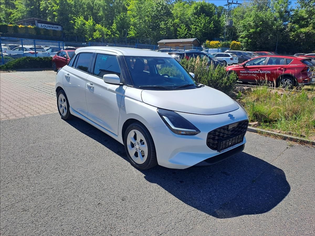 Suzuki Swift 1,2 PREMIUM HYBRID CVT MY26