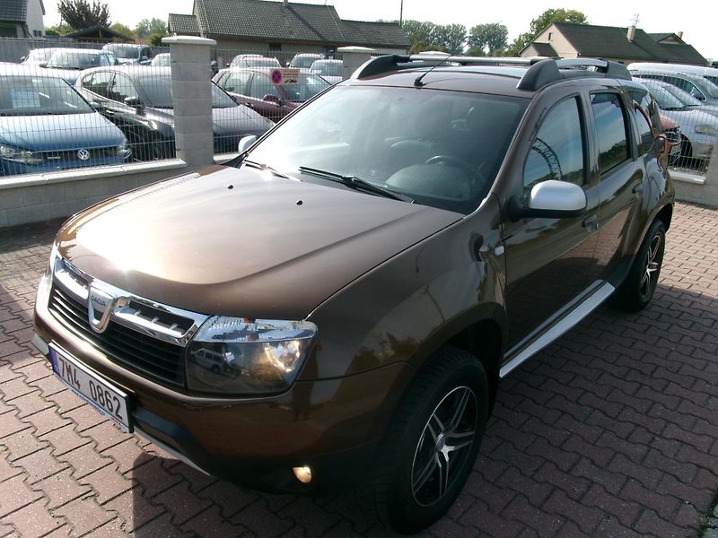 Dacia Duster 1,6 16V KLIMA 4X4 PRESTIGE  - fotka 1 z 28