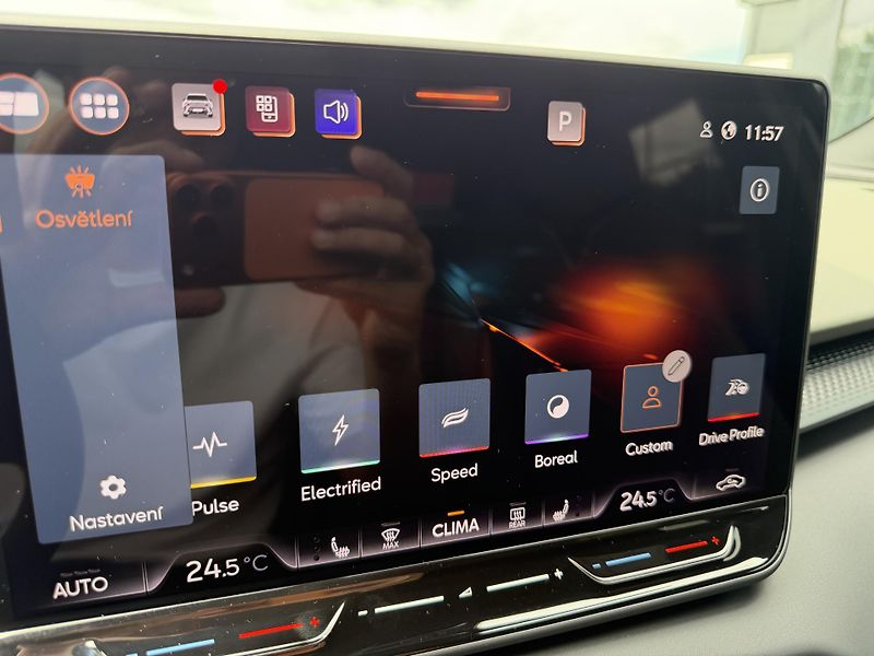 Cupra Terramar (2026) 2.0TSI 150kW 4WD TRIBE TZ R20! - fotka 44 z 45
