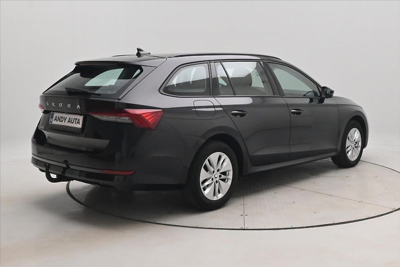 Škoda Octavia 2,0 TDI 110 KW DSG TAŽNÉ Záruk - fotka 5 z 31