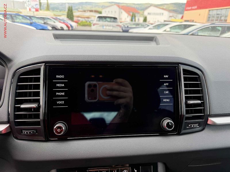 Škoda Karoq (2025) 1.5 TSI, 1.maj,ČR, Selection - fotka 13 z 17