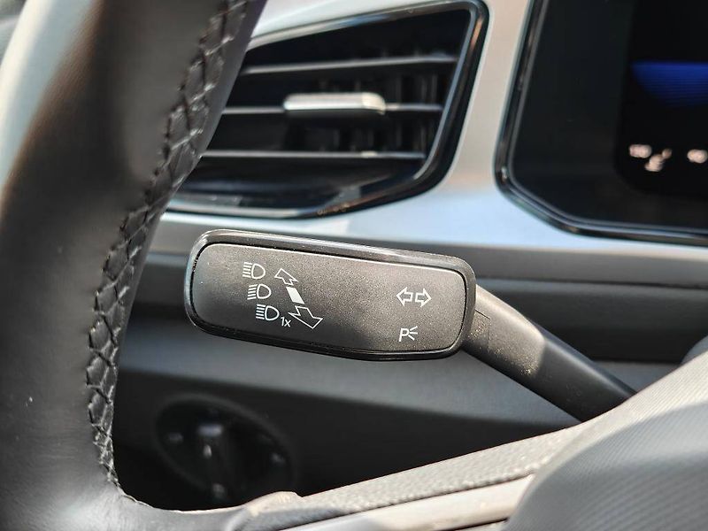 Volkswagen T-Roc Life 6G 1,0TSI - fotka 13 z 22