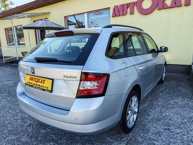 Škoda Fabia (2016) 1.2 TSi 66kw/ Tempomat/1.MAJ - fotka 3 z 29