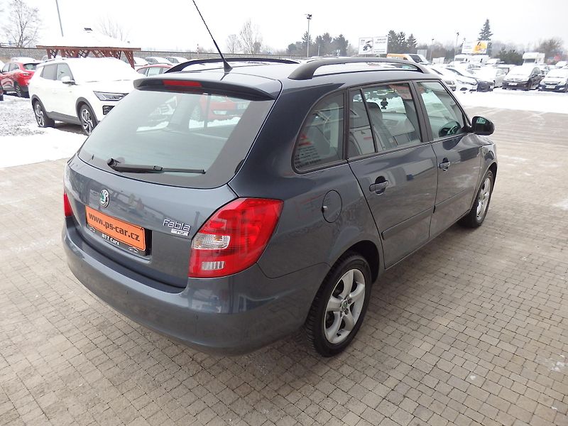 Škoda Fabia 1.2 TSI WEBASTO, DIGI. KLIMA - fotka 4 z 26