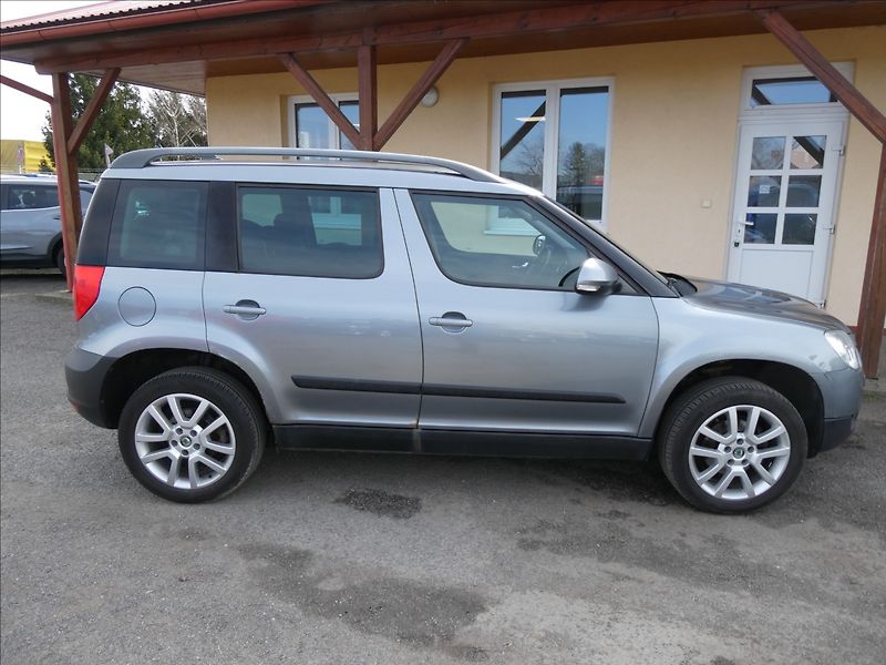 Škoda Yeti 1,8 TSI 118 kW Experience 4x4 - fotka 2 z 49