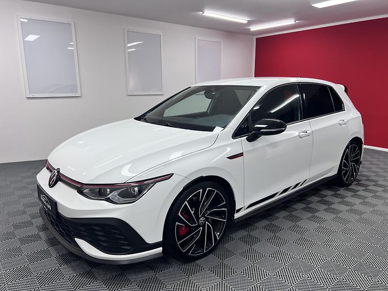 Volkswagen Golf GTI Clubsport 2.0 TSI 221 kW  - fotografie inzerátu