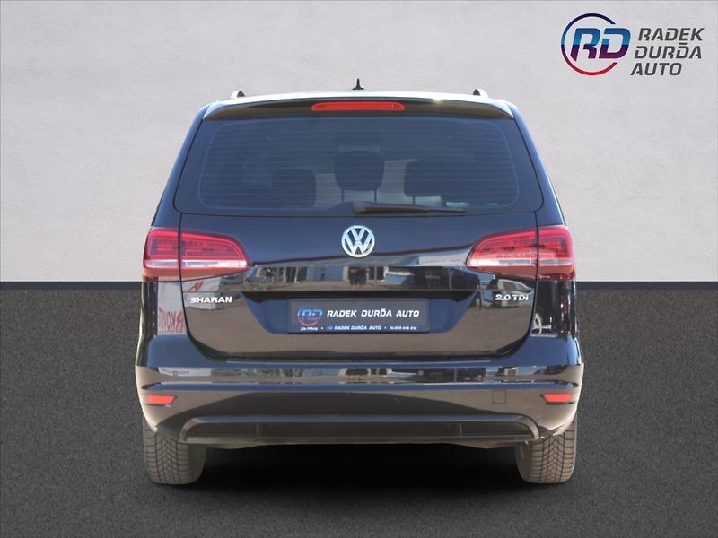 Volkswagen Sharan 2,0 TDI  NAVIGACE,TAŽNÉ - fotka 6 z 33