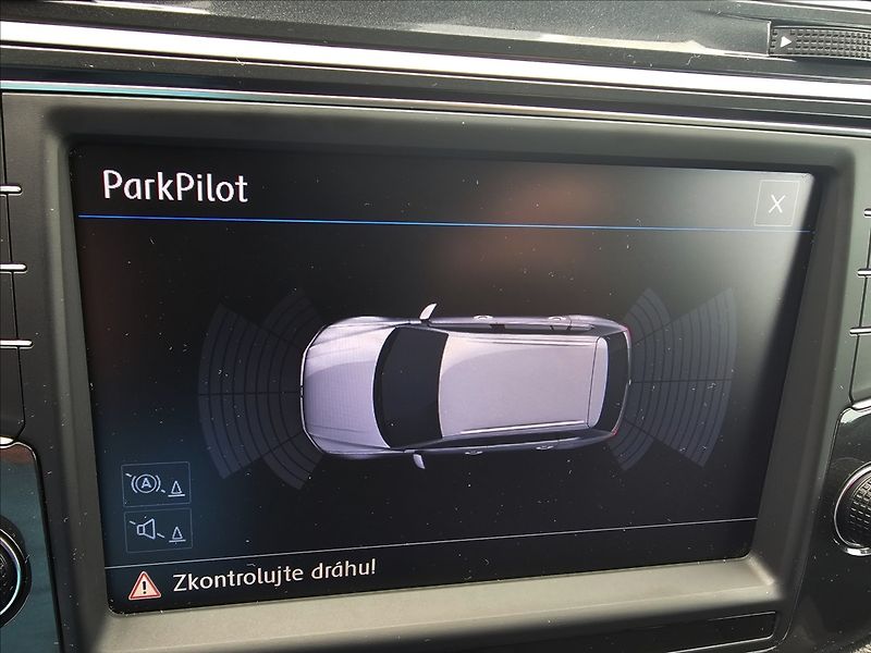 Volkswagen Tiguan 1,4 TSi 110KW COMFORTLINE - fotka 20 z 49