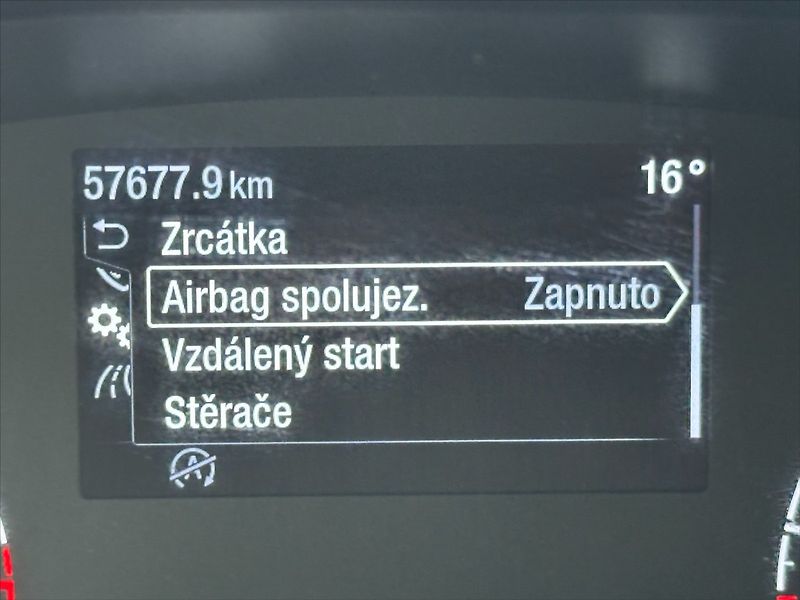 Ford Tourneo 2,0 TDCi 136kW 8MÍST AUTOMAT - fotka 42 z 48