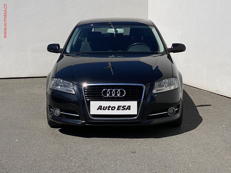 Audi A3 (2011) 1.4 TFSi, AC, tempo, park - fotka 2 z 16