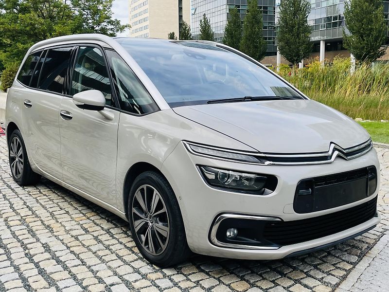 Citroën Grand C4 Picasso 2.0HDi MAN 7MÍST KAMERA TAŽNÉ - fotka 10 z 45