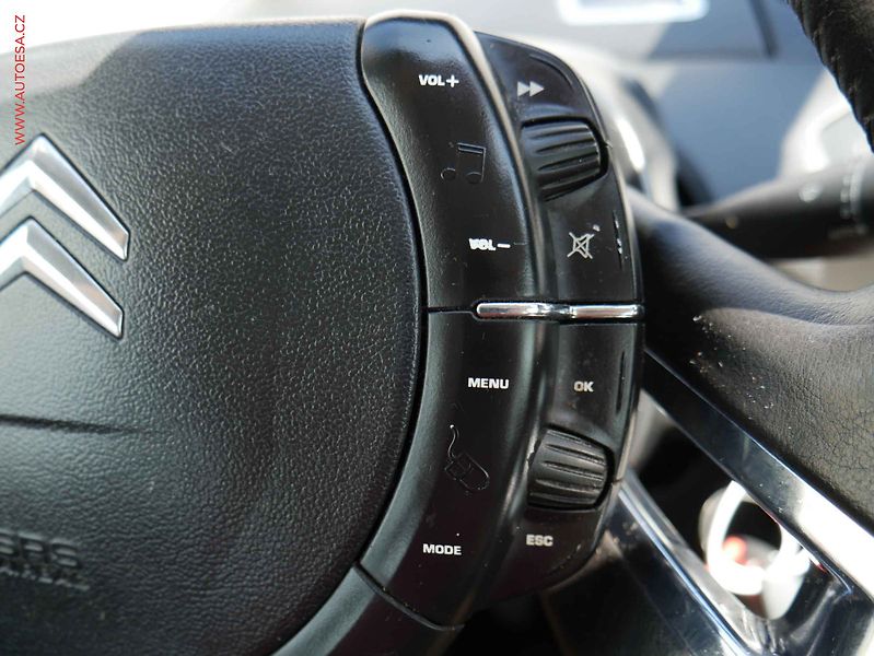 Citroën Grand C4 Picasso (2009) 1.6VTi 7míst, AC, TZ, park - fotka 15 z 19
