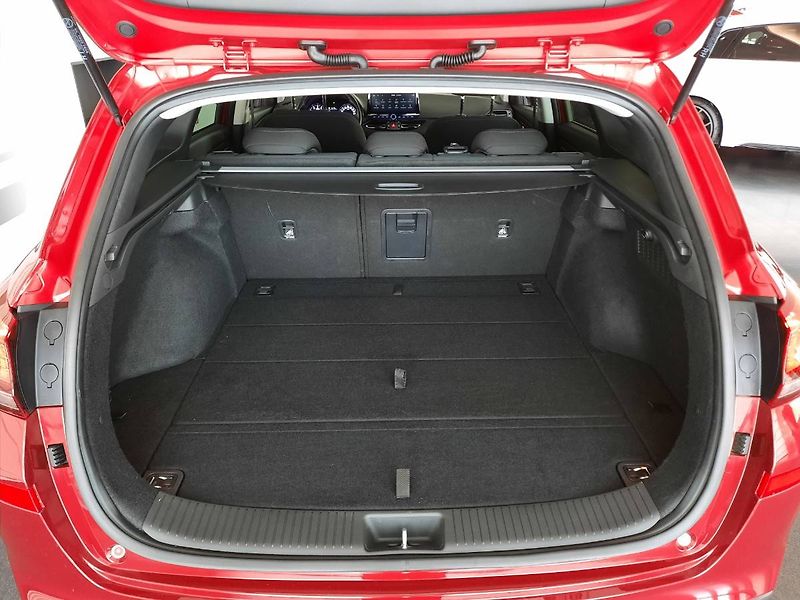 Hyundai i30 (2023) WG 1.5 T-GDI (117kW/159k) - fotka 18 z 20