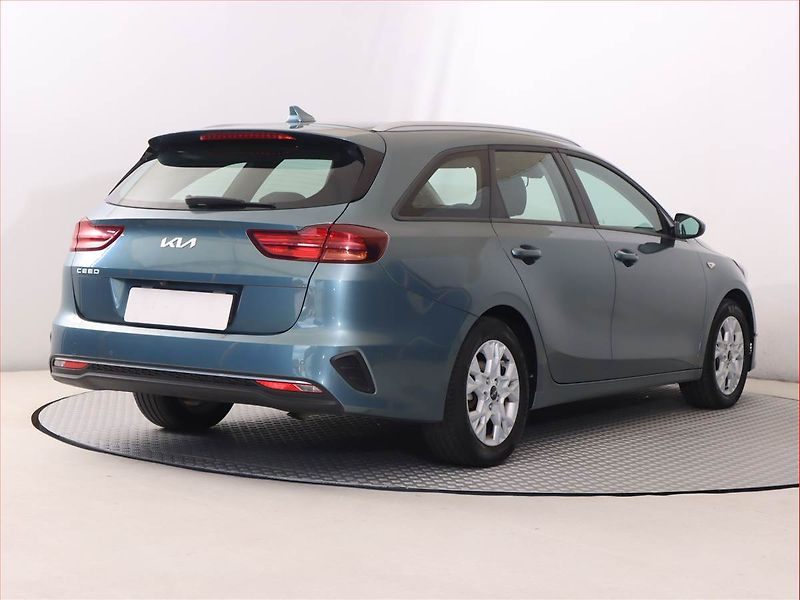 Kia Ceed (2023) Spin 1.0 T-GDI, SPIN, DPH - fotka 5 z 18