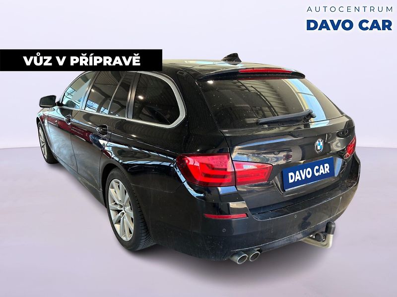 BMW Řada 5 3,0 530d x Drive Tažné Klima - fotka 4 z 38