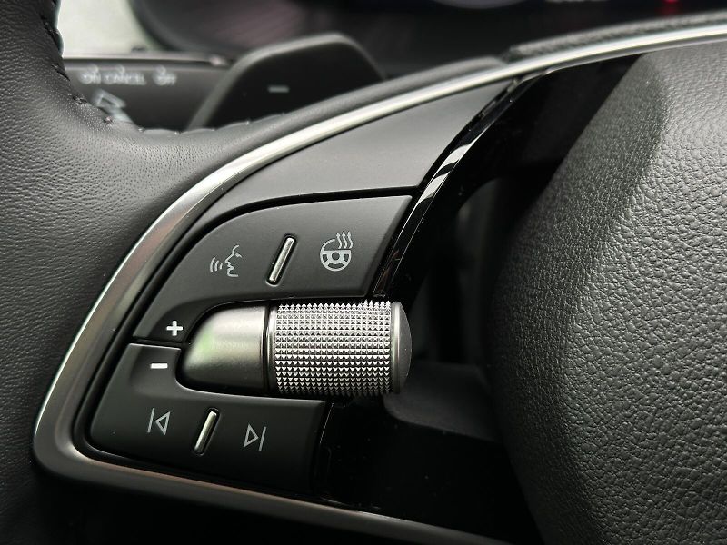 Škoda Scala 1.5TSi DSG 150PS LED V.Cockpit - fotka 20 z 44
