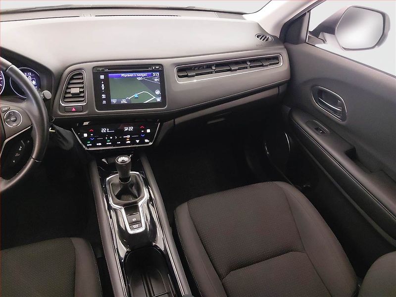 Honda HR-V (2019) Elegance 1.5 i-VTEC, ČR,1.maj - fotka 8 z 20