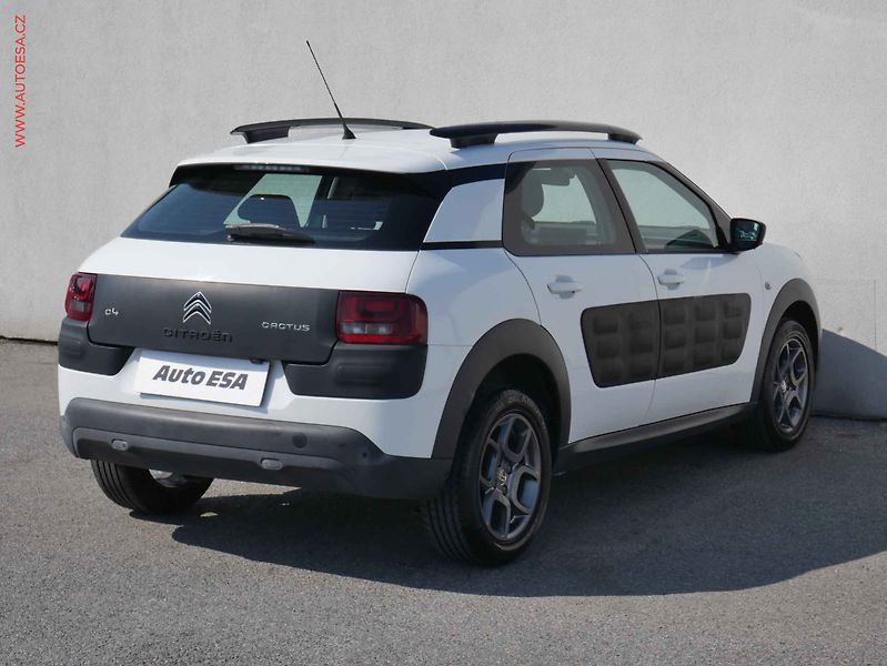 Citroën C4 Cactus (2017) 1.2PT, 1.maj,ČR, AC, temp - fotka 6 z 13