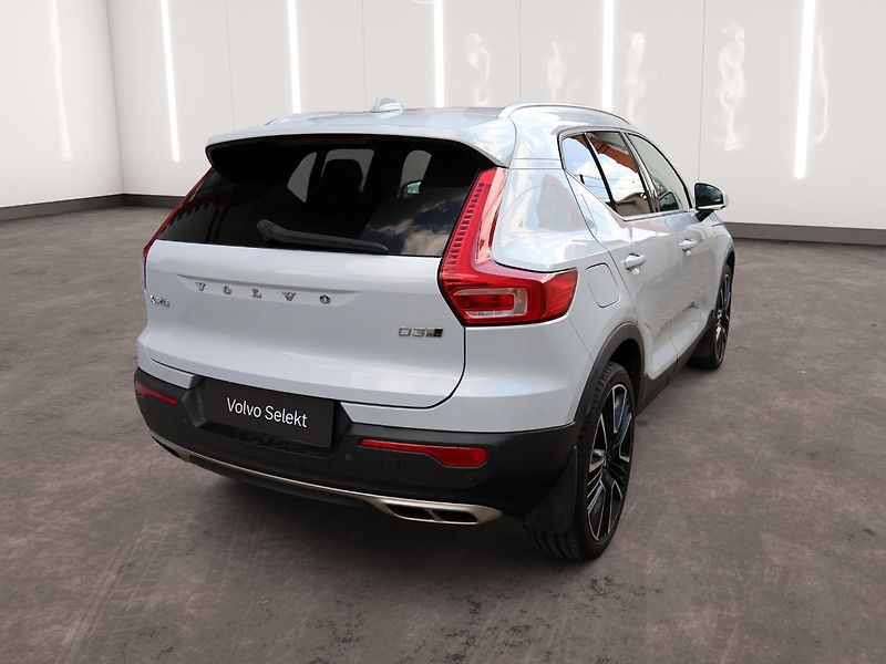 Volvo XC40 (2020) D3 AWD Inscription - fotka 4 z 24