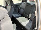 Volkswagen Golf 1.6 16V 77kW - náhled 11