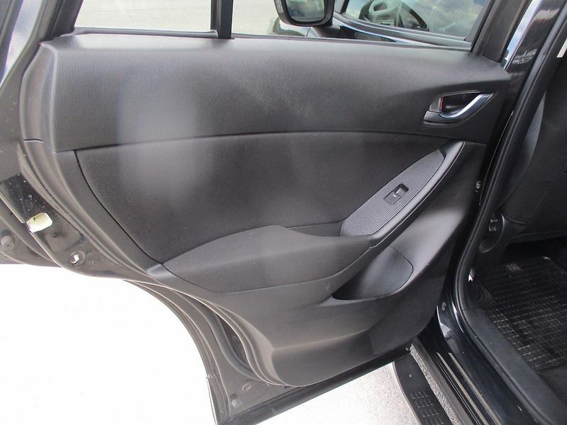 Mazda CX-5 2.0i 121kW*NAVI*VÝHŘEV*TAŽNÉ Z - fotka 40 z 50