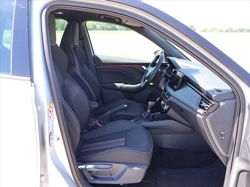 Škoda Kamiq 1,5 TSi Monte Carlo DSG 1maj. - fotka 20 z 30