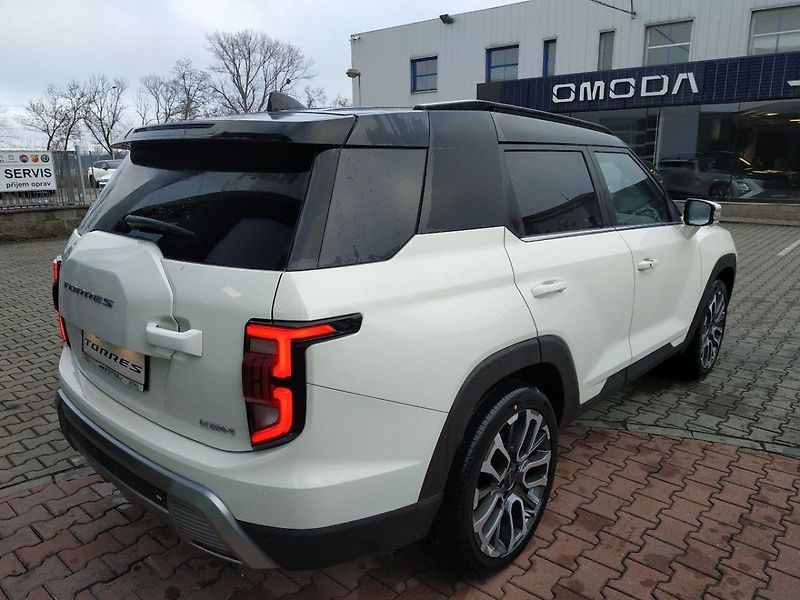 SsangYong Torres 1.5 PREMIUM 4WD AT, SKLADEM - fotka 5 z 31