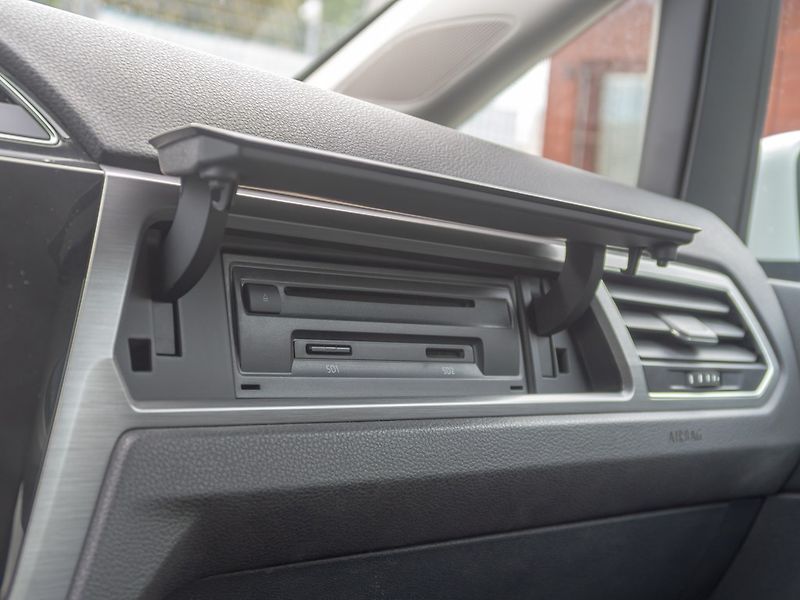 Volkswagen Touran (2019) ČR 1.5TSI 110KW DSG LED – NAVI - fotka 31 z 55
