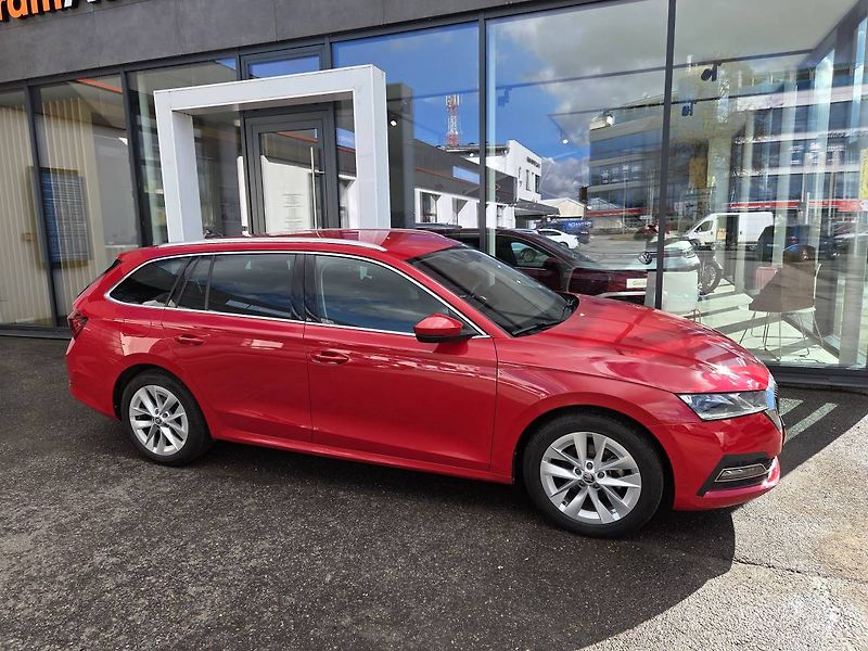 Škoda Octavia (2022) 1.5 TSI DSG Style+ - fotka 5 z 37