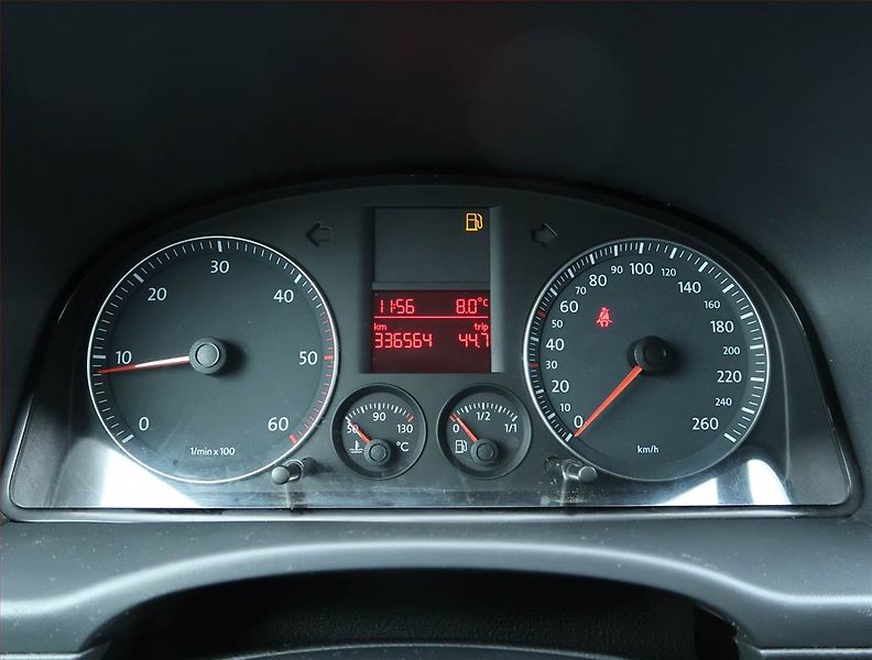 Volkswagen Caddy (2010) 1.9 TDI, 5Míst, 1Maj - fotka 11 z 16