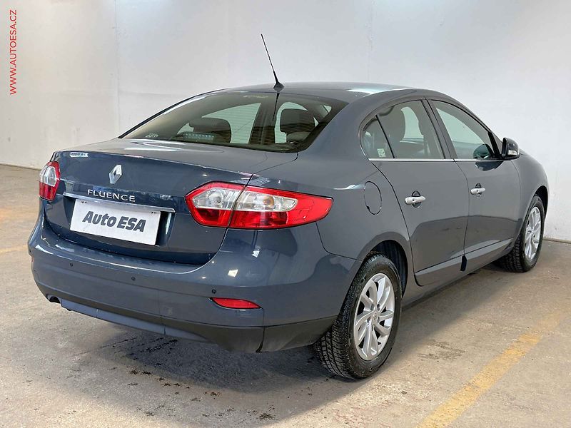 Renault Fluence (2013) 1.6i, ČR, Temp, park.asistent - fotka 4 z 15