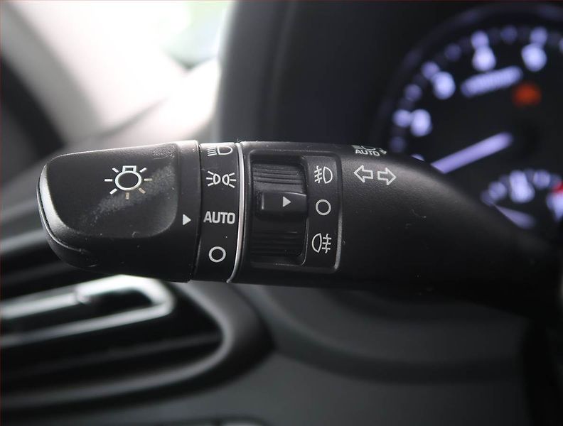 Hyundai i30 (2021) Smart 1.5 T-GDI MHEV, ČR,1.maj - fotka 16 z 20