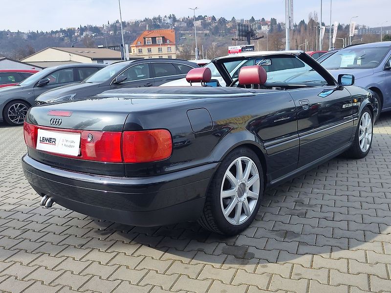 Audi 80 1.9 TDI/66kW Cabrio - fotka 13 z 28