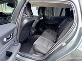 Volvo V60 B4 FWD CORE // REZERVACE // - náhled 14