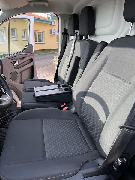 Ford Transit Custom (2022) 2,0-TEMPOMAT-SENZORY-TAŽNÉ  - fotka 29 z 48