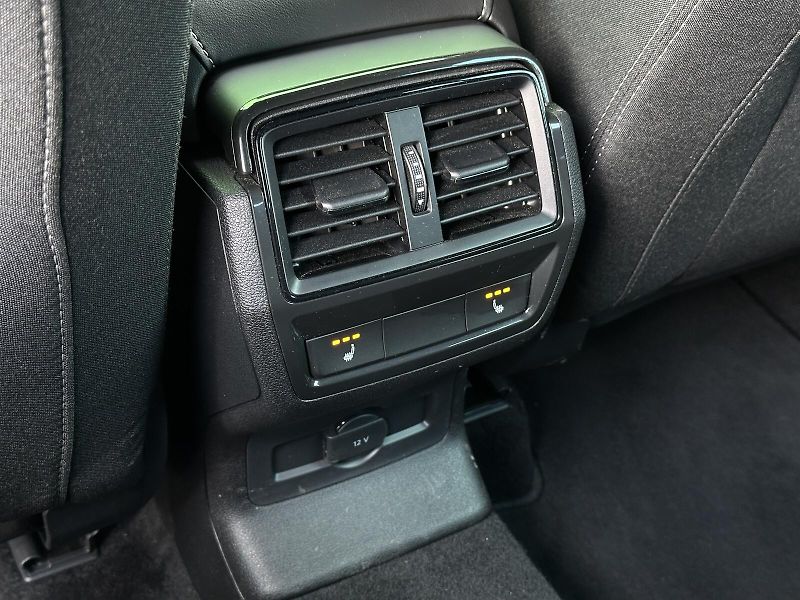 Škoda Karoq 1.5TSi DSG 150PS Sportline Mat - fotka 34 z 36