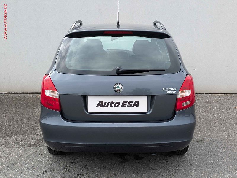 Škoda Fabia (2009) 1.4 16V, 1.maj, AC, temp - fotka 5 z 14