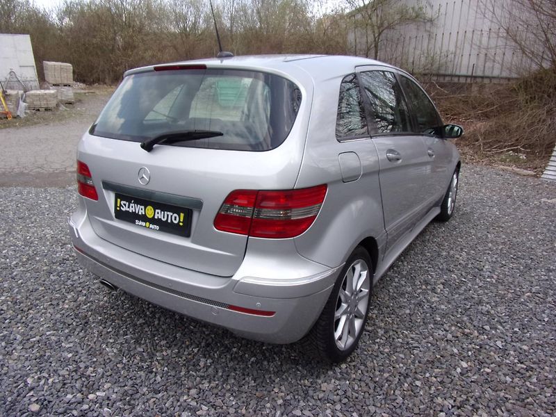 Mercedes-Benz Třídy B 200 CDi 103kW SPORT 130 000 KM - fotka 5 z 20