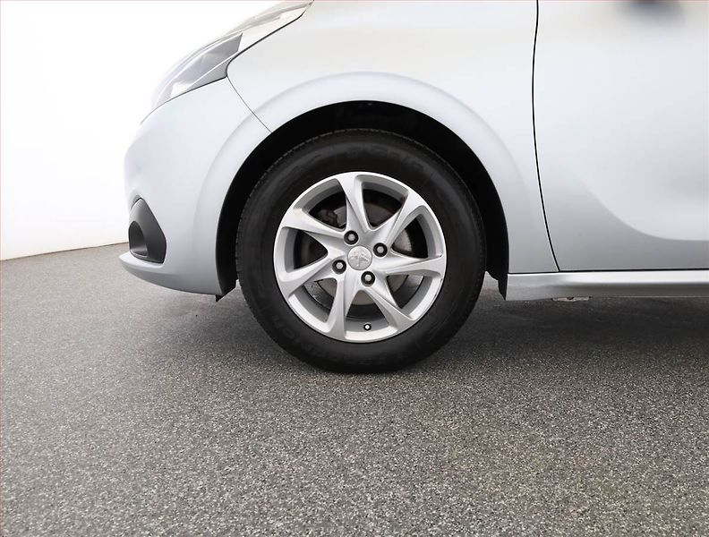 Peugeot 208 (2016) 1.2 PureTech, Serv.kniha - fotka 16 z 16