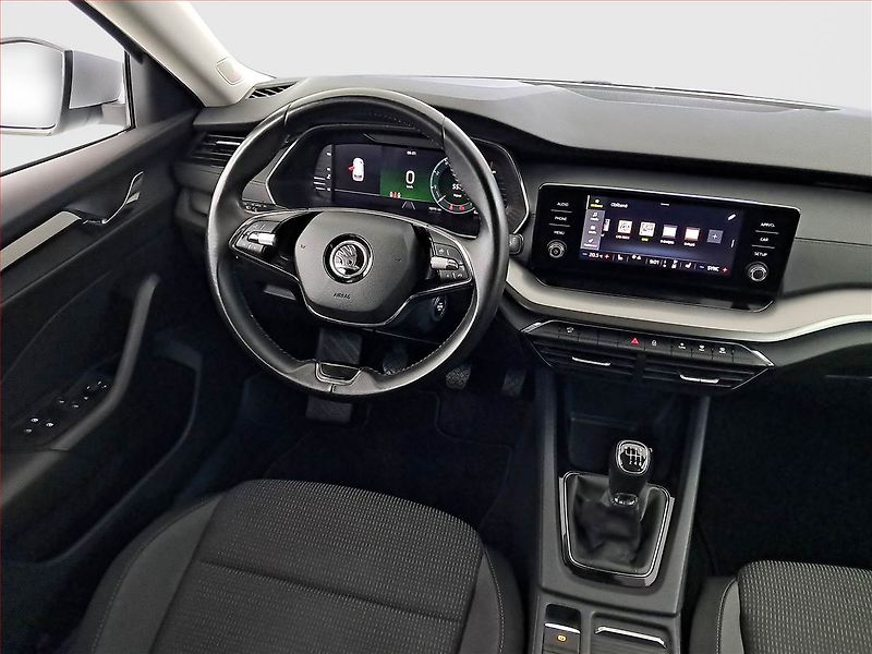 Škoda Octavia (2021) Ambition Plus 1.5 TSI - fotka 7 z 19