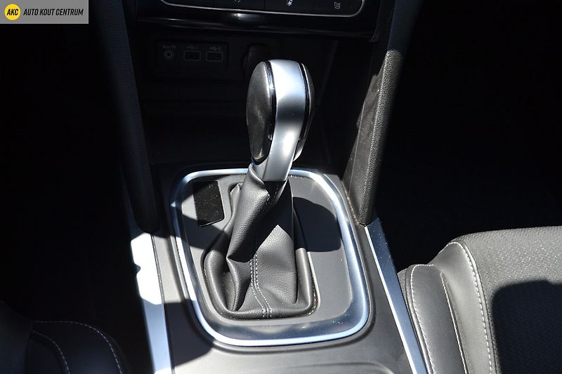 Renault Mégane 1.3TCE-103KW  GRANDCOUPÉ INTEN - fotka 24 z 49