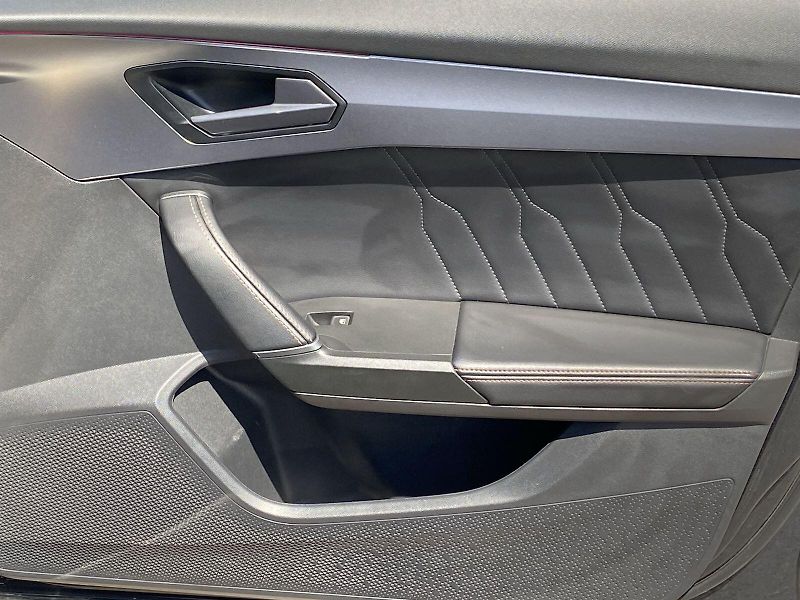 Cupra Formentor (2024) 1.5 TSI DSG - fotka 37 z 45