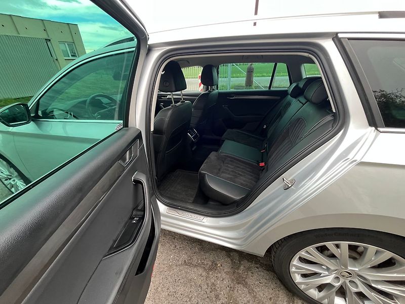 Škoda Superb STYLE 2.0TDi 147kW*4x4* - fotka 11 z 27