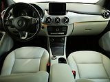 Mercedes-Benz Třídy B (2014) 2.2 CDi 4Matic B200, AT, LED - náhled 7