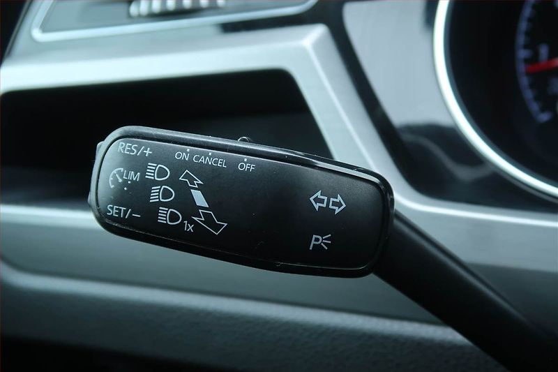 Volkswagen Touran (2015) 1.2 TSI, Serv.kniha, Tempomat - fotka 19 z 21