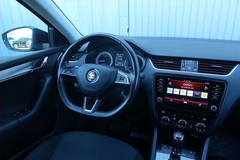 Škoda Octavia (2018) 2.0 TDI, 4X4, Automat - fotka 7 z 27