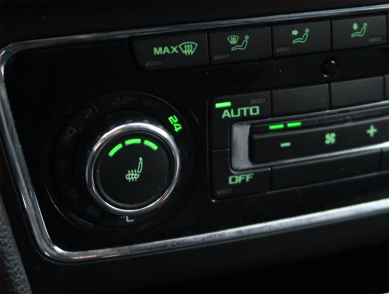 Škoda Superb (2010) Ambition 2.0 TDI, Serv.kniha - fotka 17 z 18